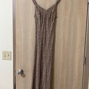 Midi cheetah print dress, like new, size S, with slit